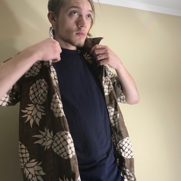 Pineapple Rustic Hawaiian 🌺 - Picture 2 of 3